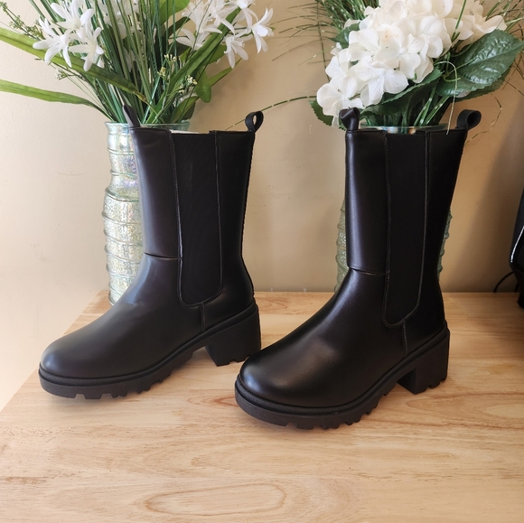 Chunky heel boots - Picture 4 of 4